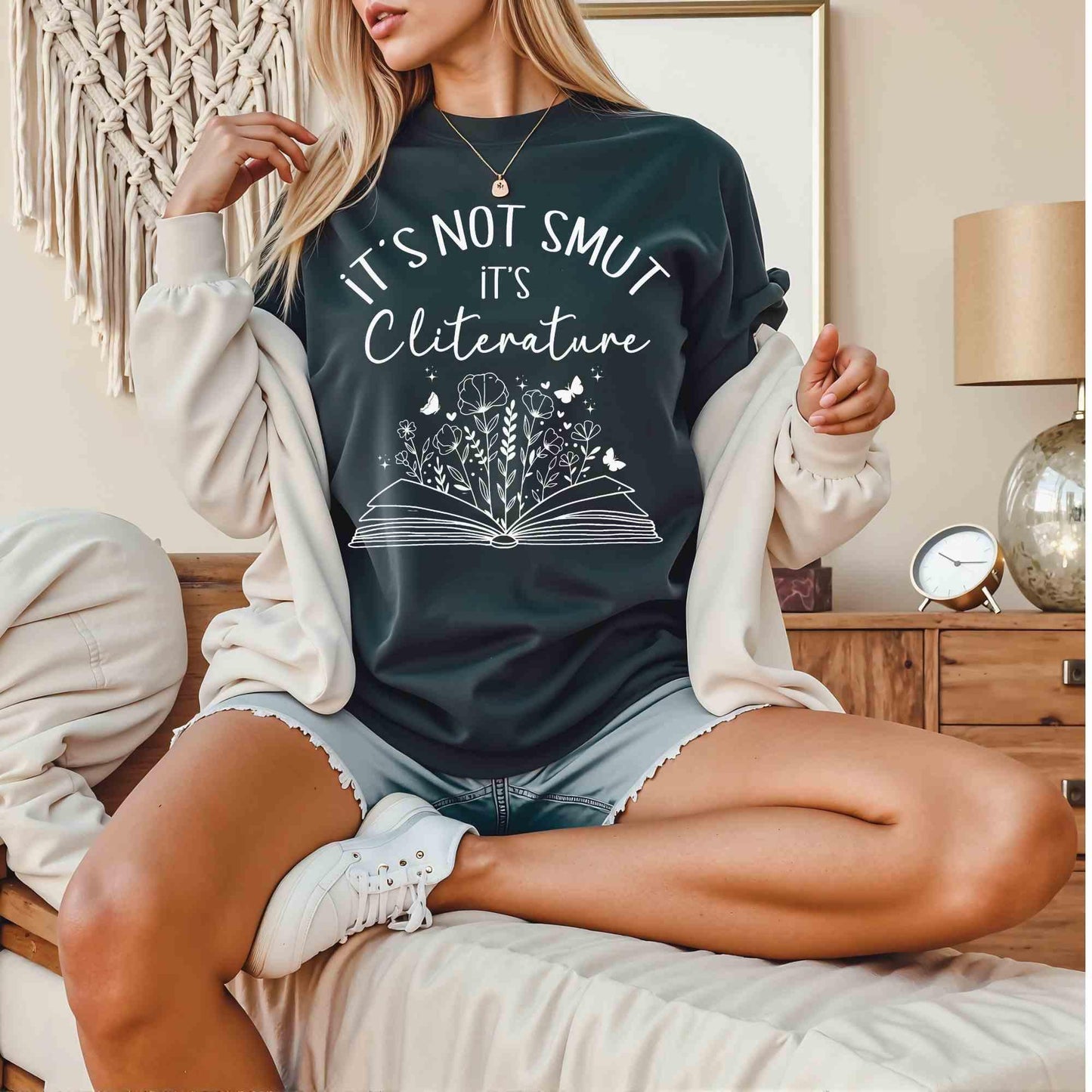 Smut Reading Shirt, Booklover Leseshirt, literary gift, Booktok Dark Romance Shirt, Bookfan Gift, love reading shirt, funny reading tshirt