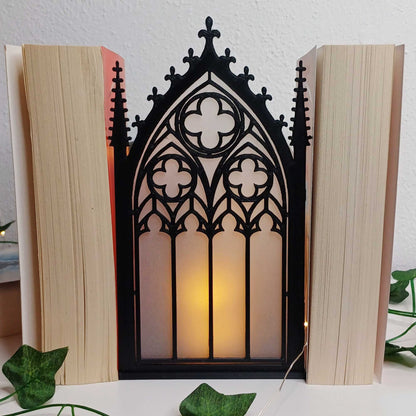 Gothic Booknook leuchtend