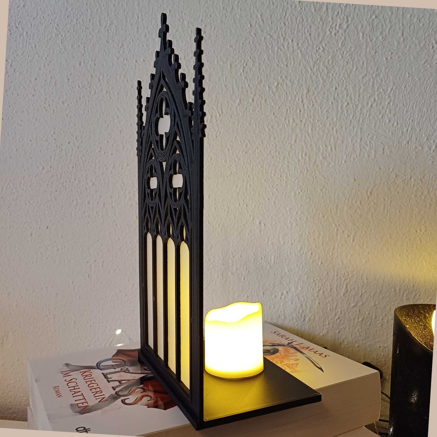 Gothic Booknook leuchtend