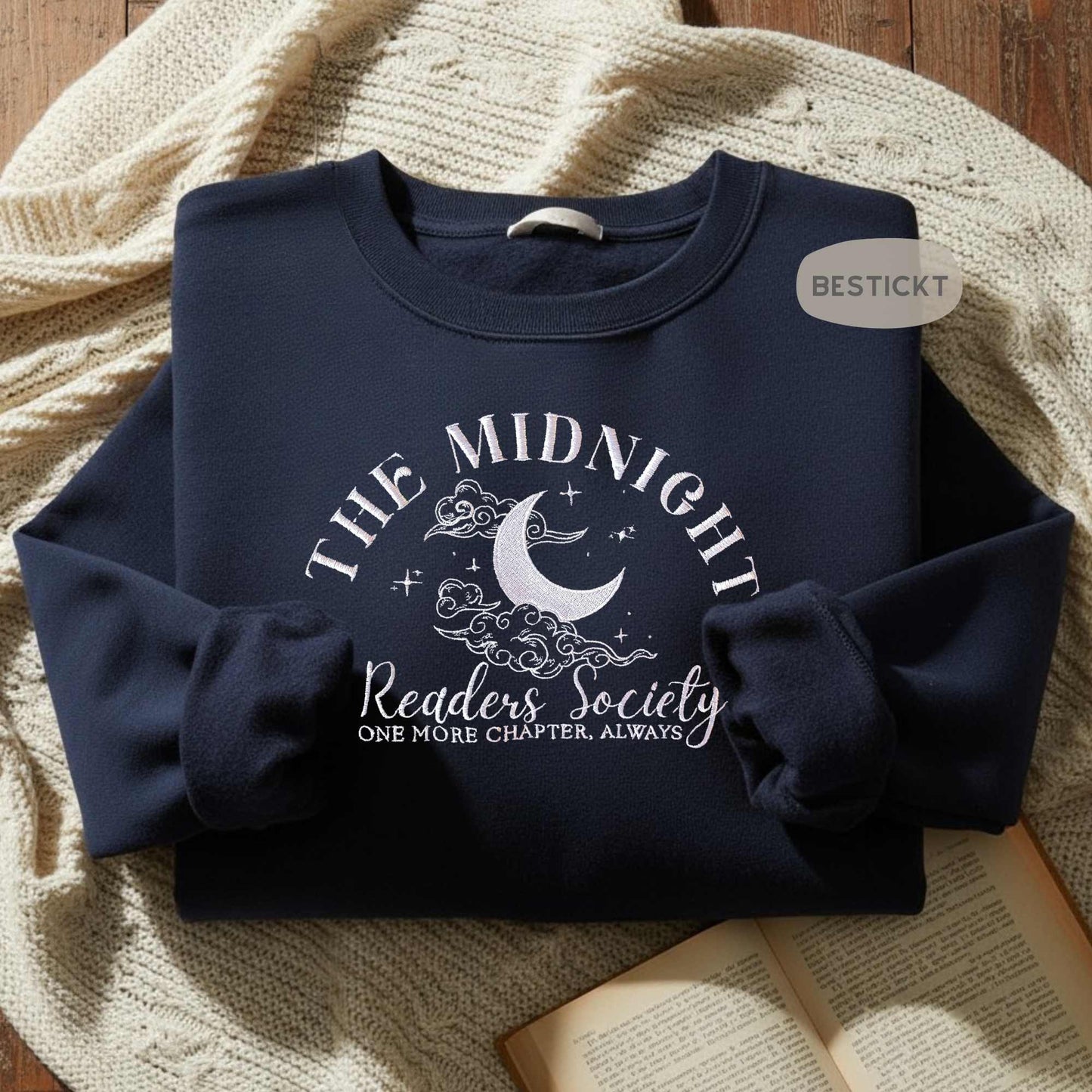 Midnight Reader Bestickter Pullover