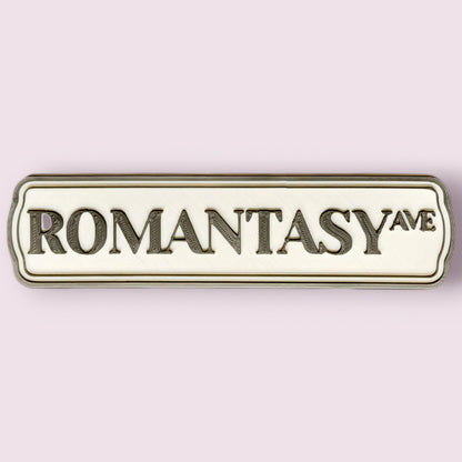 Romantasy Genre Schild Bücherregal