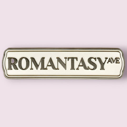 Romantasy Genre Schild Bücherregal